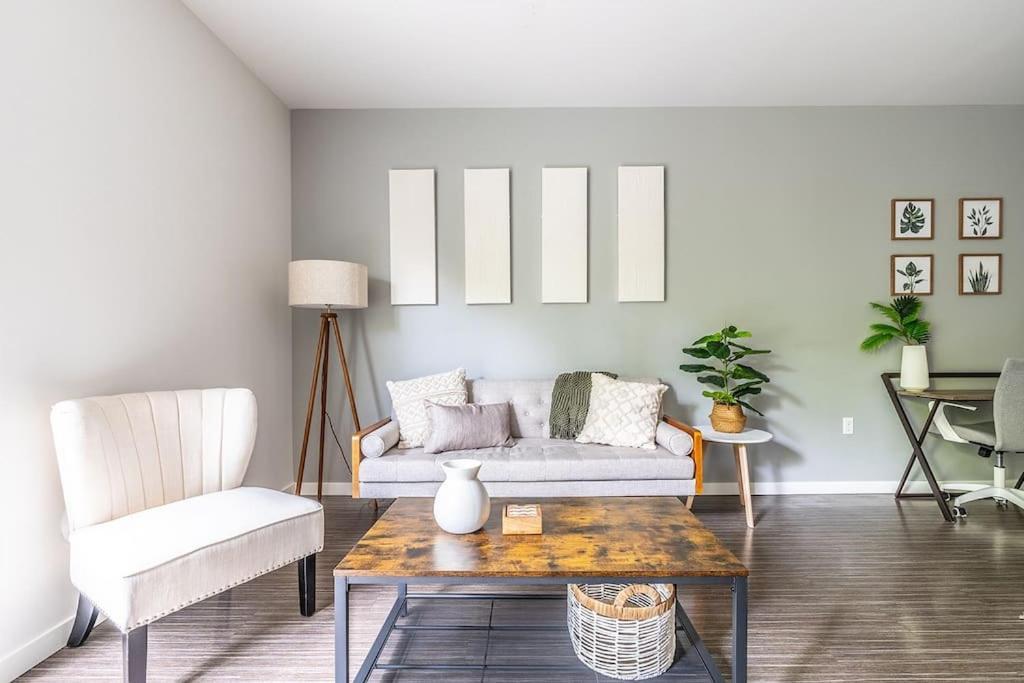 One Bedroom Luxury Apartment Seattle Extérieur photo