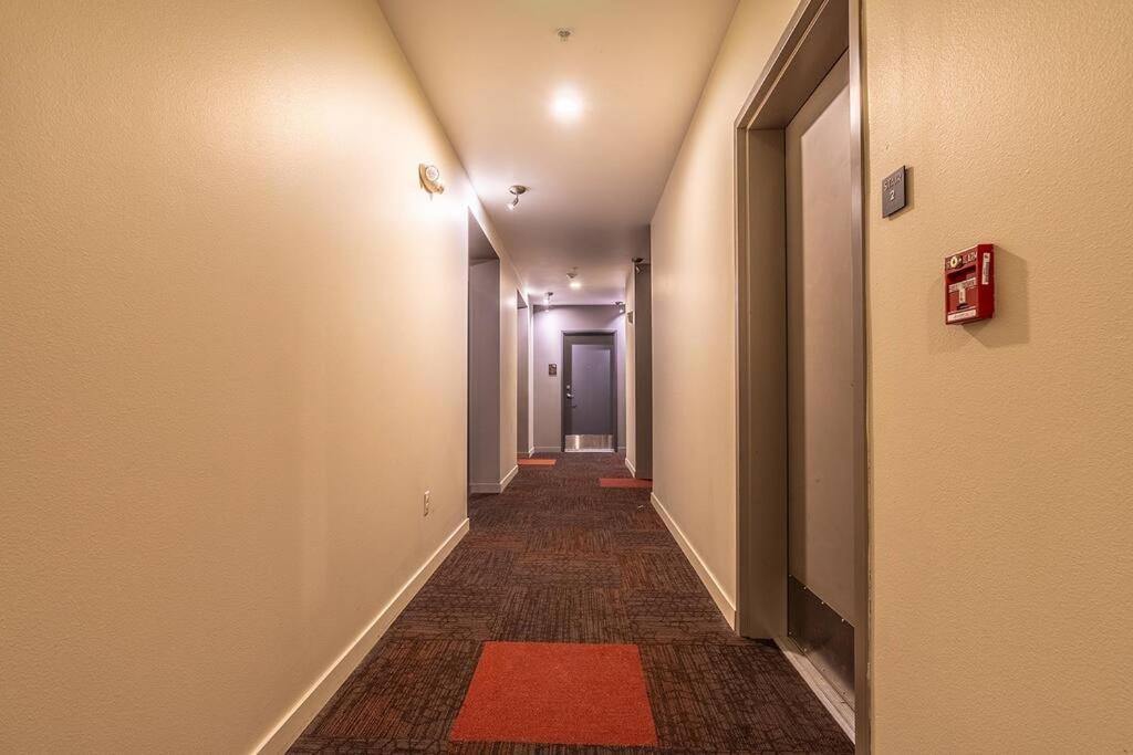 One Bedroom Luxury Apartment Seattle Extérieur photo