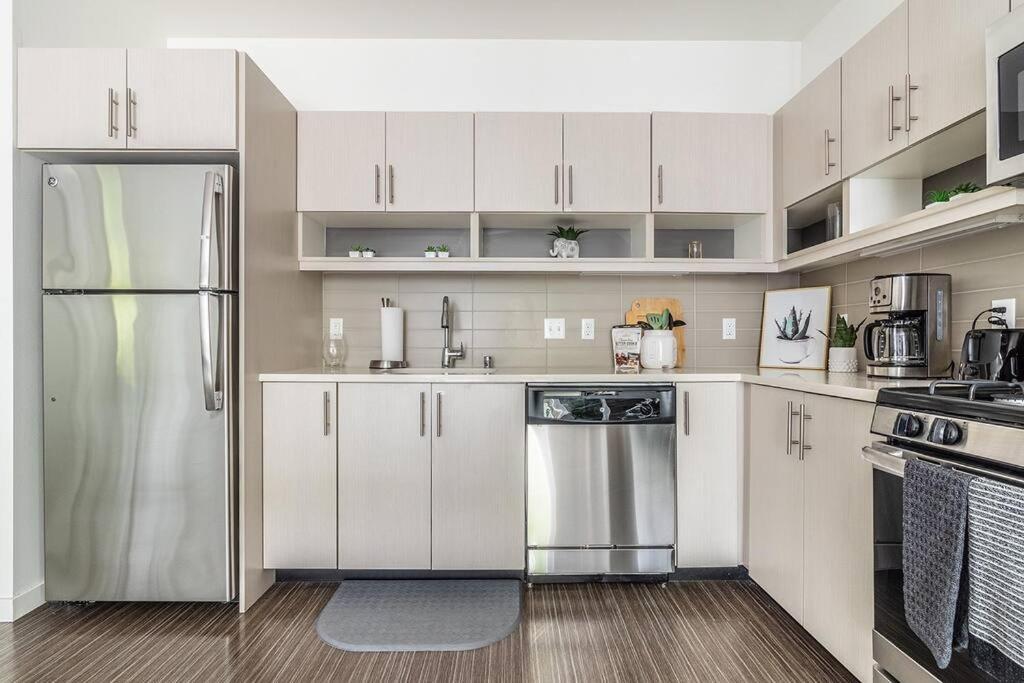 One Bedroom Luxury Apartment Seattle Extérieur photo