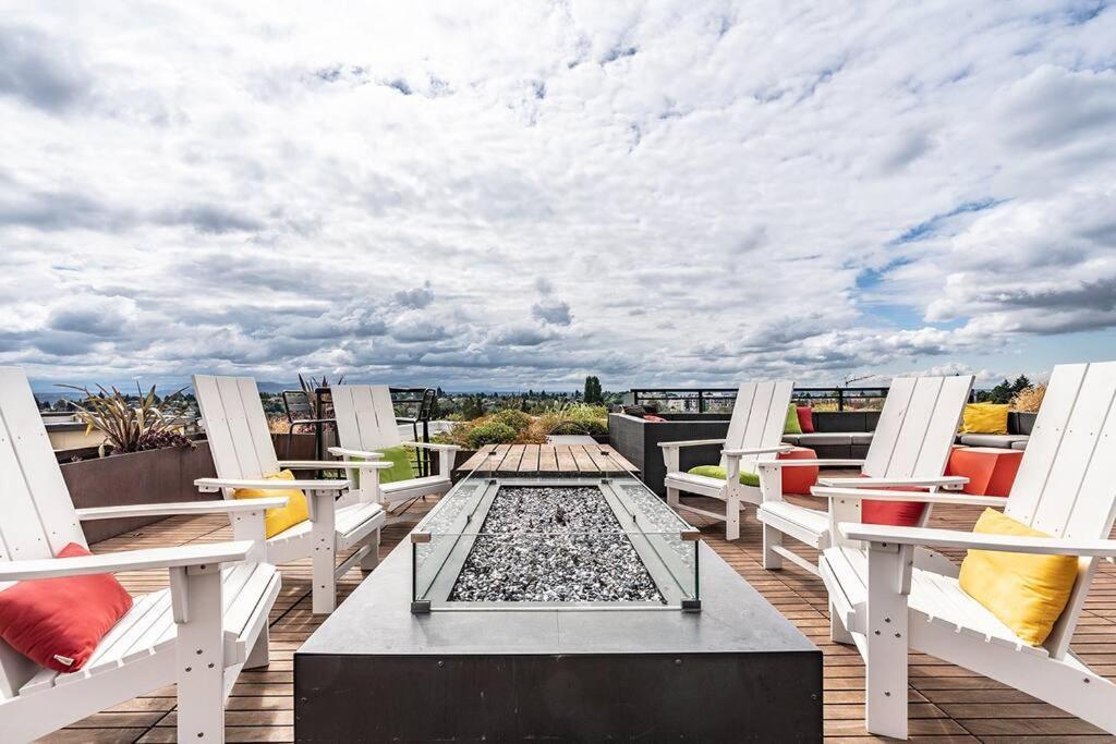 One Bedroom Luxury Apartment Seattle Extérieur photo
