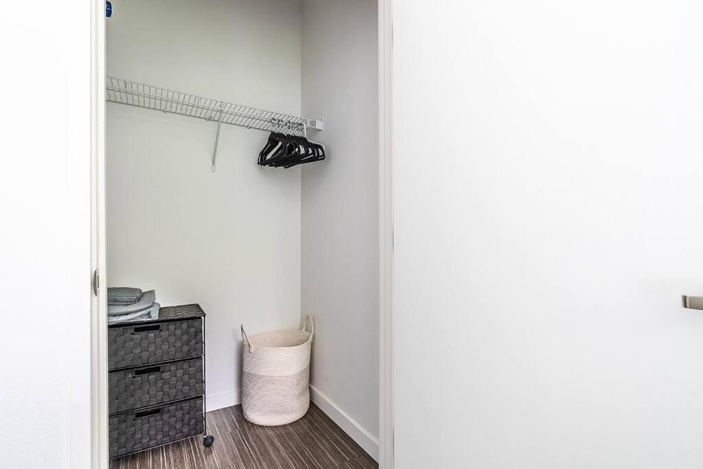 One Bedroom Luxury Apartment Seattle Extérieur photo